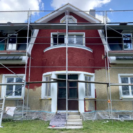 Hammergut_Aussenfassade_Streichen